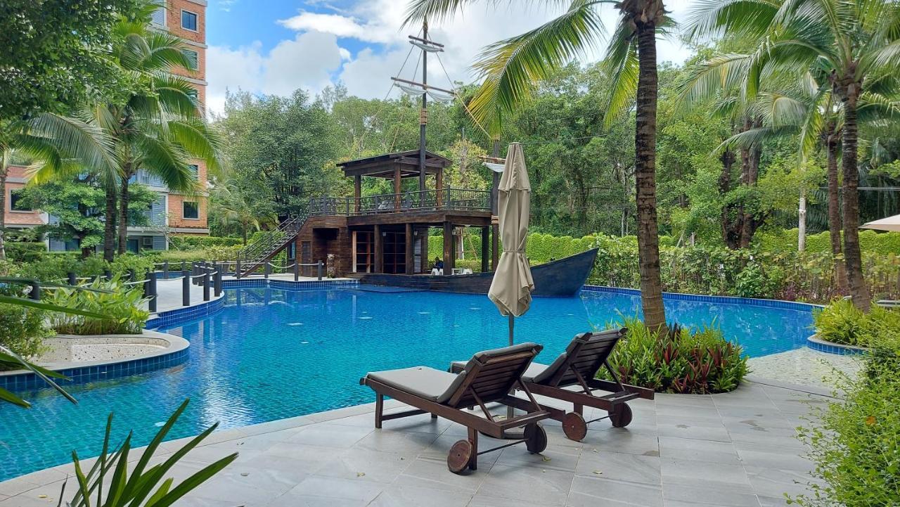 Cozy Close To Amazing ! 39 Sqm Apartment *